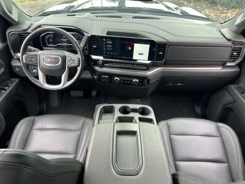 Used 2025 GMC Sierra 1500 SLT image 22