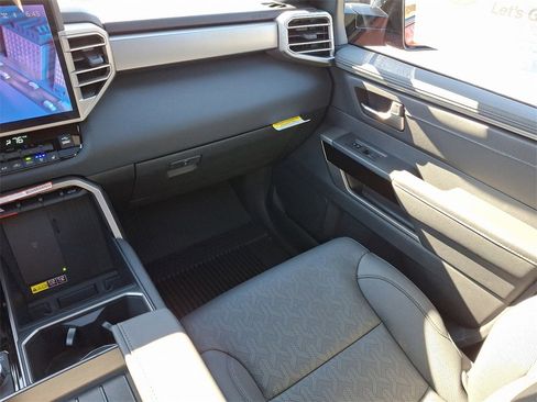 New 2025 Toyota Tundra Limited image 11