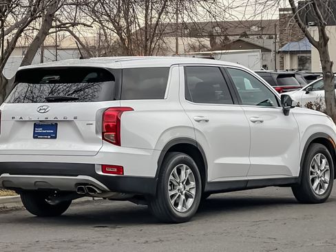 Used 2022 Hyundai Palisade SE w/ Cargo Package image 4