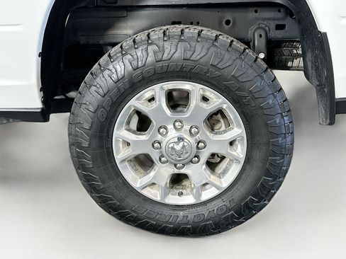 Used 2024 RAM 2500 Laramie w/ Safety Group image 11