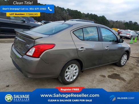 Used 2016 Nissan Versa SV image 4