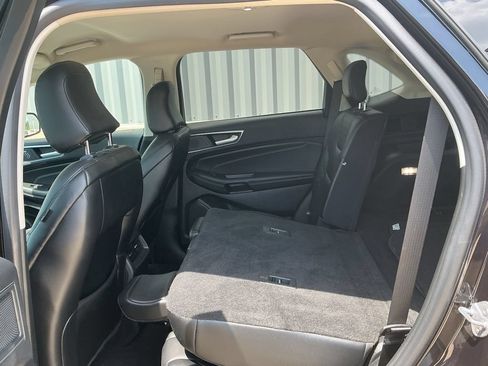 Used 2024 Ford Edge Titanium AWD/4WD image 19