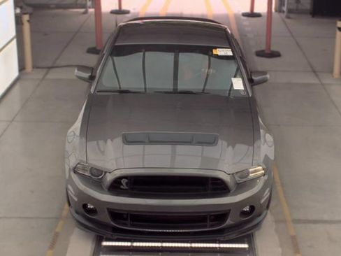 Used 2014 Ford Mustang Shelby GT500 w/ Equipment Group 821A RWD image 2