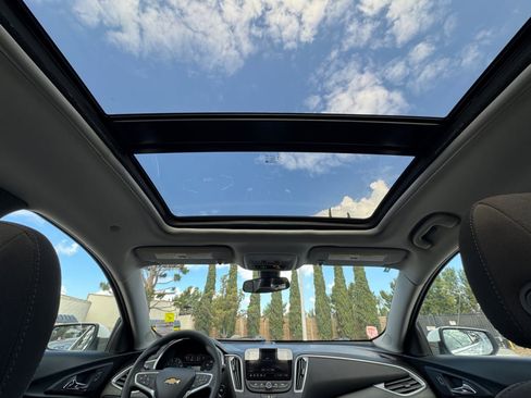 Used 2022 Chevrolet Malibu LT image 16