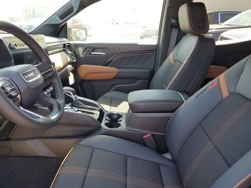 New 2026 GMC Canyon AT4 AWD/4WD image 19
