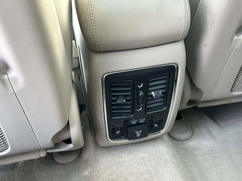 Used 2015 Jeep Grand Cherokee Overland image 21