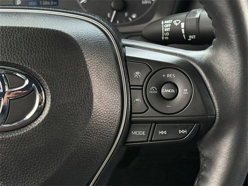 Used 2024 Toyota Corolla SE image 15