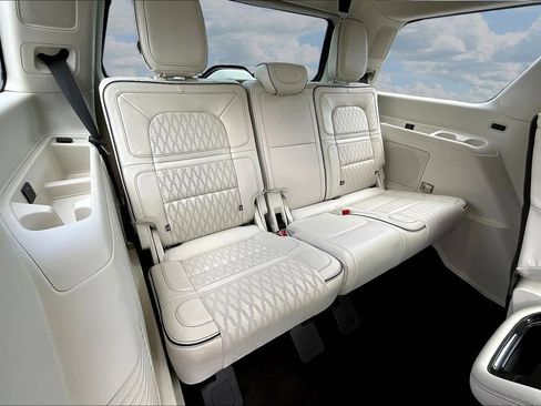 Used 2023 Lincoln Navigator Black Label AWD/4WD image 27