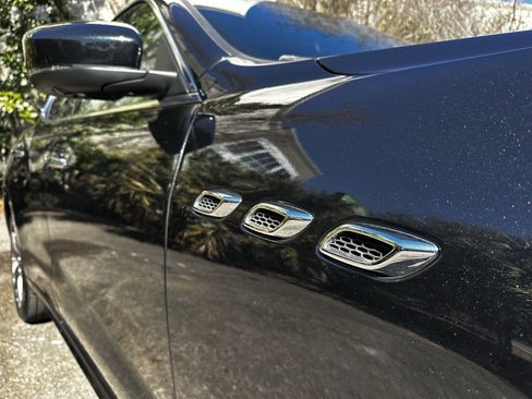 Used 2021 Maserati Levante image 13