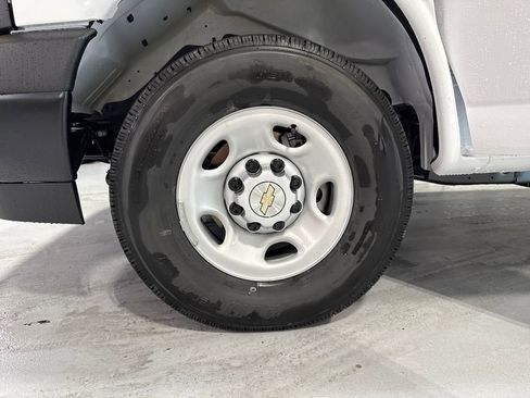New 2025 Chevrolet Express 3500 Extended w/ Driver Convenience Package RWD image 30