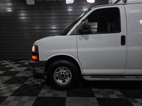 Used 2019 GMC Savana 2500 w/ Driver Convenience Package image 31