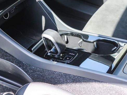 Used 2023 Volvo C40 P8 Recharge Ultimate w/ Protection Package Premier AWD/4WD image 18