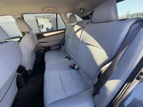 Used 2019 Subaru Outback 2.5i image 17