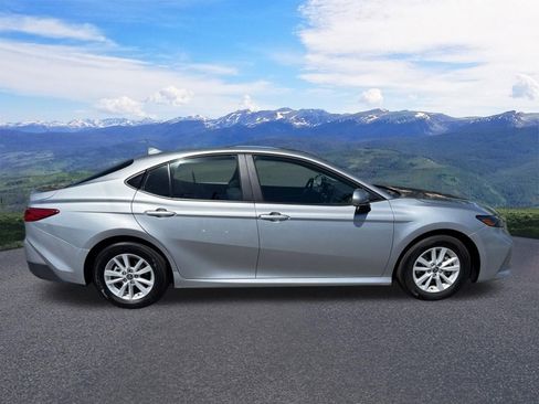 Used 2026 Toyota Camry LE FWD image 7
