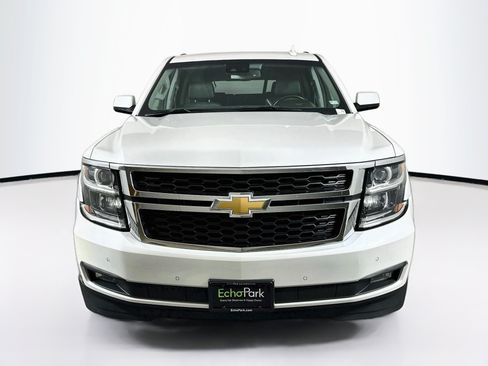 Used 2017 Chevrolet Tahoe LT w/ Luxury Package AWD/4WD image 2
