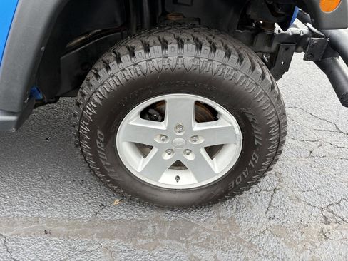 Used 2016 Jeep Wrangler Sport w/ Connectivity Group image 15