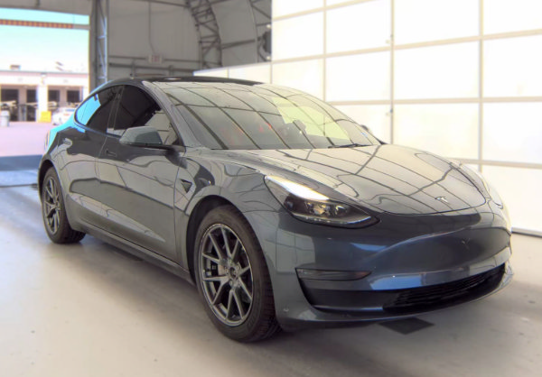 Used 2022 Tesla Model 3 Long Range AWD/4WD image 5