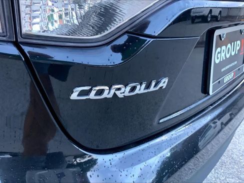 Used 2024 Toyota Corolla LE FWD image 30