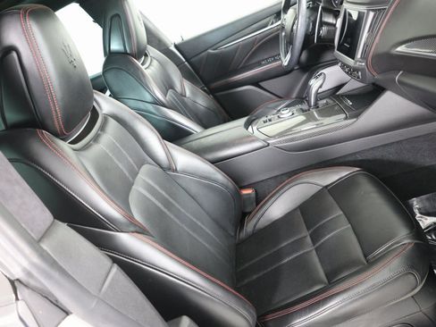 Used 2021 Maserati Levante GTS AWD/4WD image 32