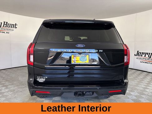 Used 2025 Ford Expedition Active AWD/4WD image 6
