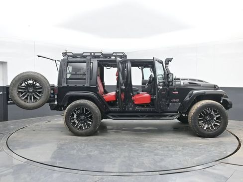 Used 2016 Jeep Wrangler Unlimited Sahara w/ Max Tow Package AWD/4WD image 51