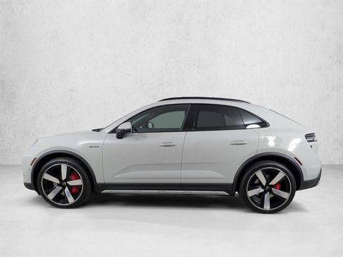 New 2026 Porsche Macan Turbo Electric AWD/4WD image 2