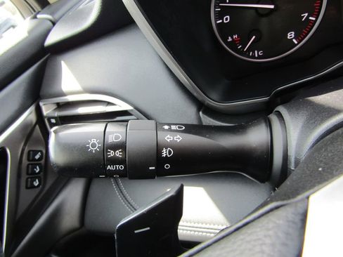 Used 2025 Subaru Outback Limited AWD/4WD image 28