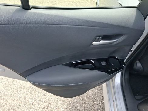 Used 2023 Toyota Corolla SE image 9