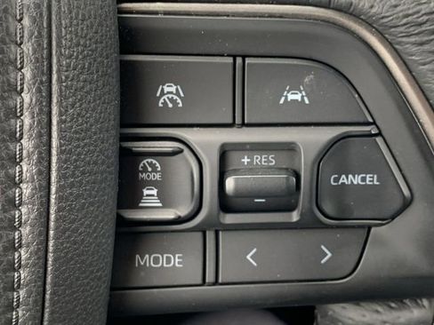 Certified 2025 Toyota Tacoma TRD Off-Road AWD/4WD image 28