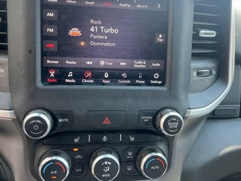Used 2019 RAM 1500 Big Horn AWD/4WD image 17