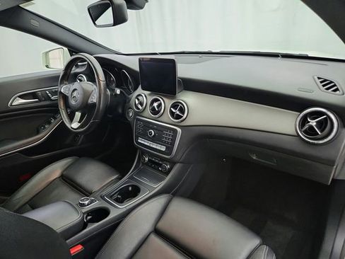 Used 2017 Mercedes-Benz CLA 250 4MATIC image 23