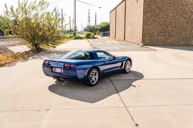 Used 2003 Chevrolet Corvette Coupe w/ Preferred Equipment Group RWD image 44