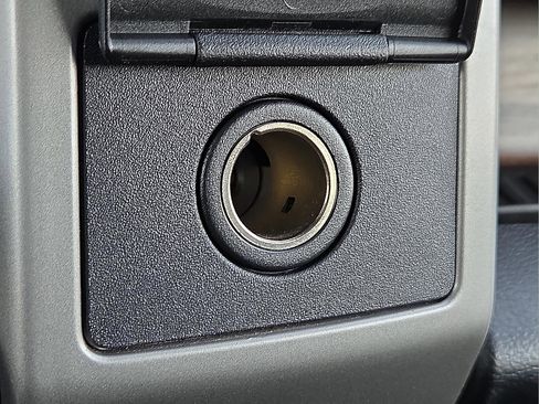 Used 2017 Ford F150 Lariat w/ Trailer Tow Package image 18