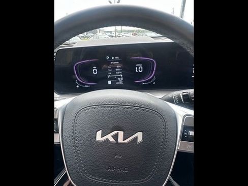 Used 2025 Kia Telluride S FWD image 20