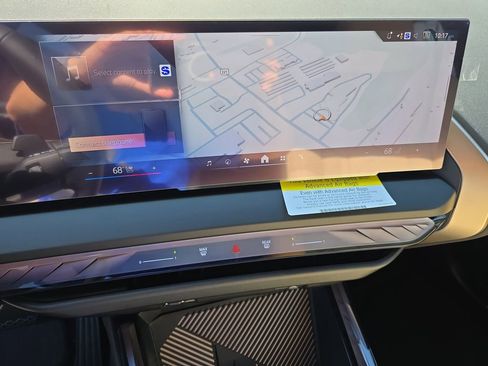 New 2025 BMW X3 xDrive30i w/ Premium Package image 14