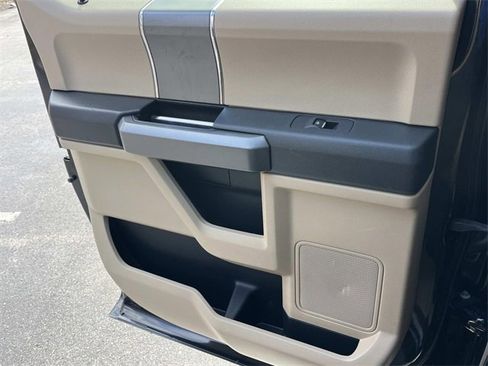 Used 2015 Ford F150 XLT w/ Equipment Group 302A Luxury image 18