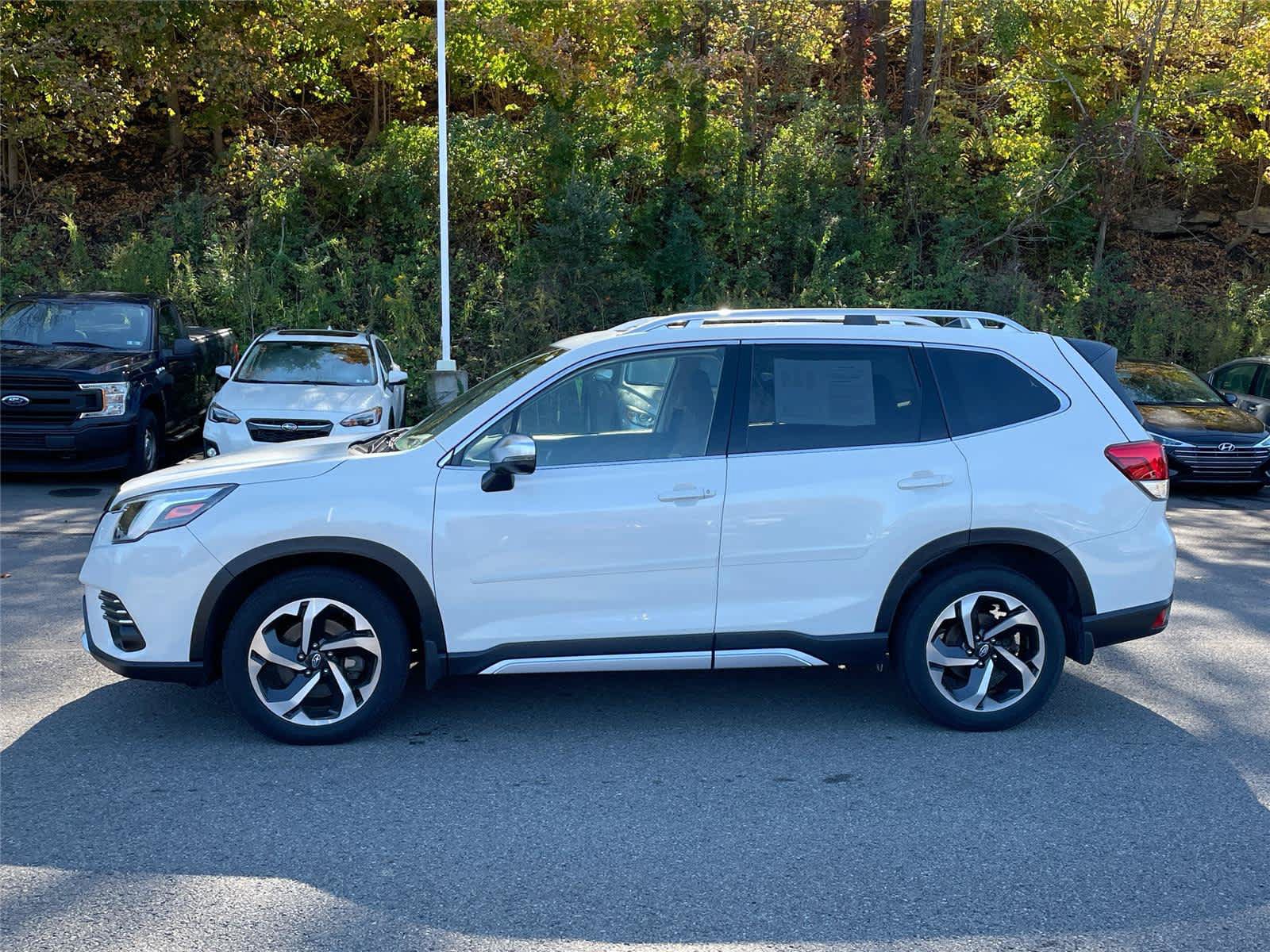 Used 2024 Subaru Forester Touring AWD/4WD image 2