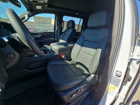 New 2026 GMC Yukon XL Denali w/ Sun & Power Step Package AWD/4WD image 17
