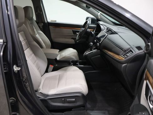 Used 2019 Honda CR-V Touring image 24