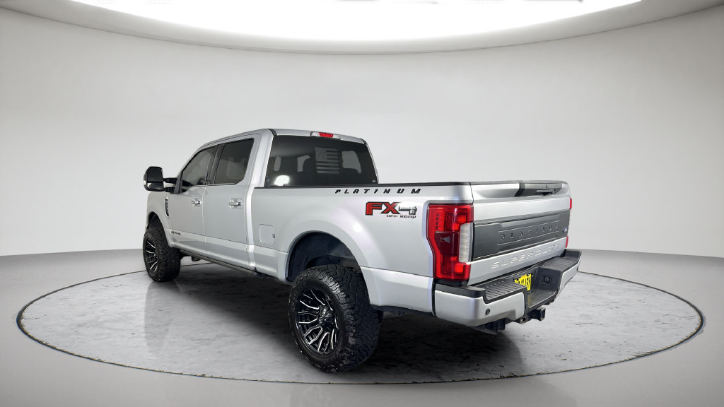 Used 2017 Ford F350 Platinum w/ FX4 4x4 Off Road Package image 10