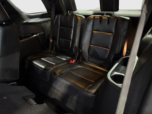 Used 2017 Ford Explorer Limited w/ Equipment Group 301A AWD/4WD image 15
