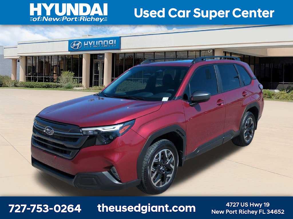 Used 2025 Subaru Forester Premium AWD/4WD image 1