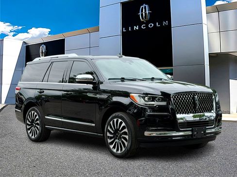 Used 2024 Lincoln Navigator Black Label AWD/4WD image 1