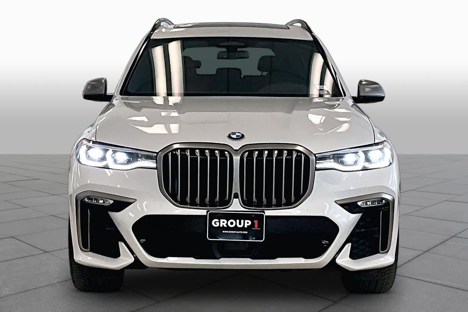 Used 2022 BMW X7 M50i AWD/4WD image 3