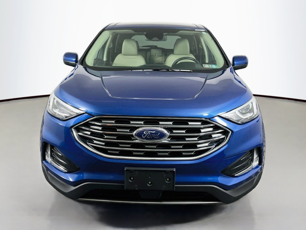 Certified 2022 Ford Edge SEL w/ Convenience Package AWD/4WD image 2