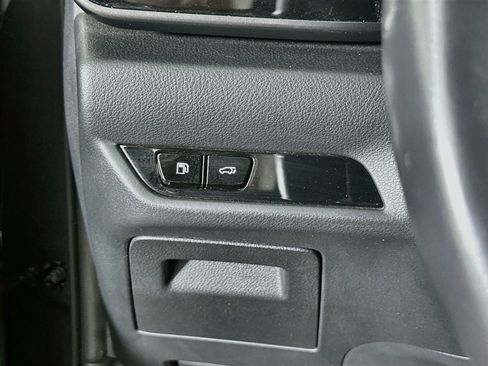 Used 2025 Lexus NX 250 FWD w/ Premium Package image 17