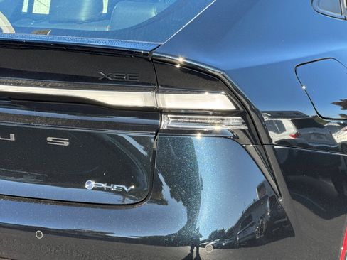 New 2026 Toyota Prius Plug-In Hybrid image 31