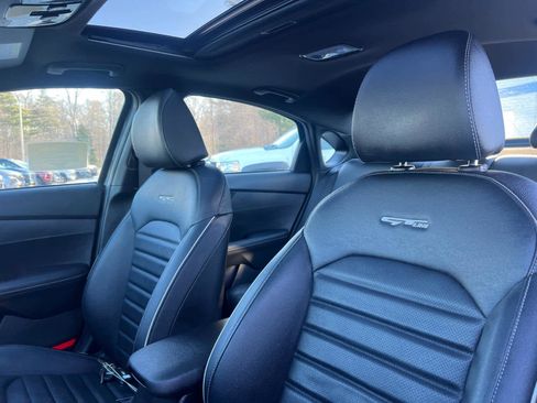 Used 2023 Kia Forte GT-Line w/ GT-Line Premium Package image 13