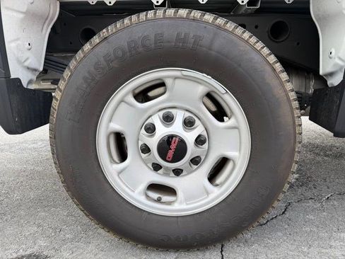 Used 2024 GMC Sierra 2500 Pro w/ Convenience Package image 22
