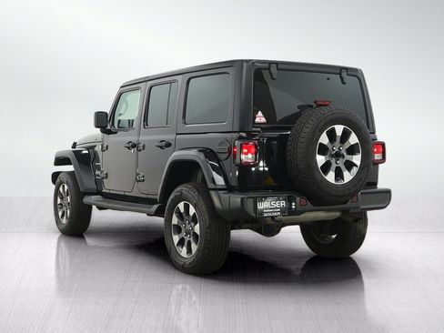 Used 2023 Jeep Wrangler Unlimited Sahara AWD/4WD image 4